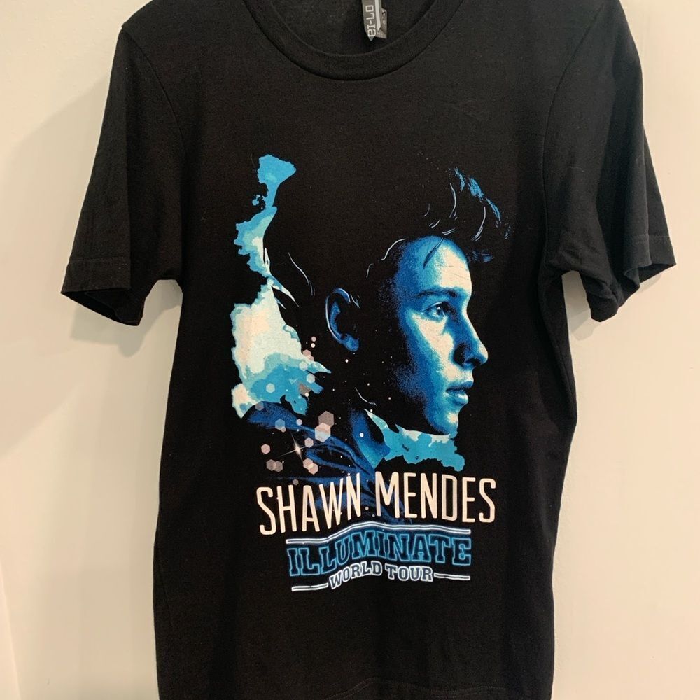 Shawn Mendes Black and Blue Tour Concert T-Shirt
